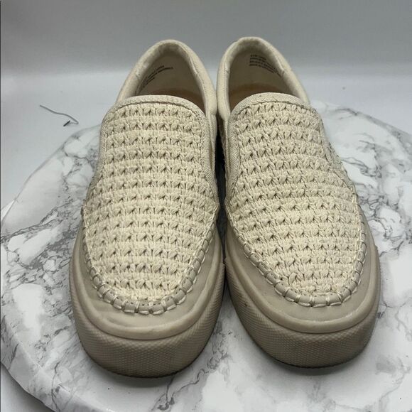 DOLCE VITA Off White Saydi Slip-On Sneaker-6.5 - Picture 3 of 8